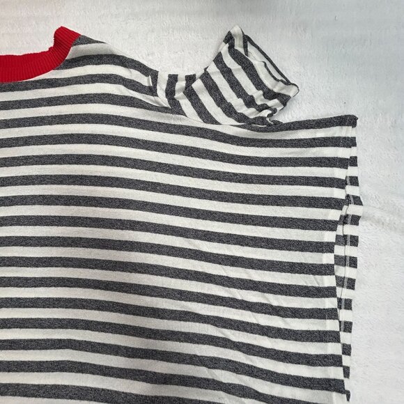 Ozan Kű Womens Gray White Striped Knit Poncho Oversized Top Large Lightweight - Picture 10 of 10